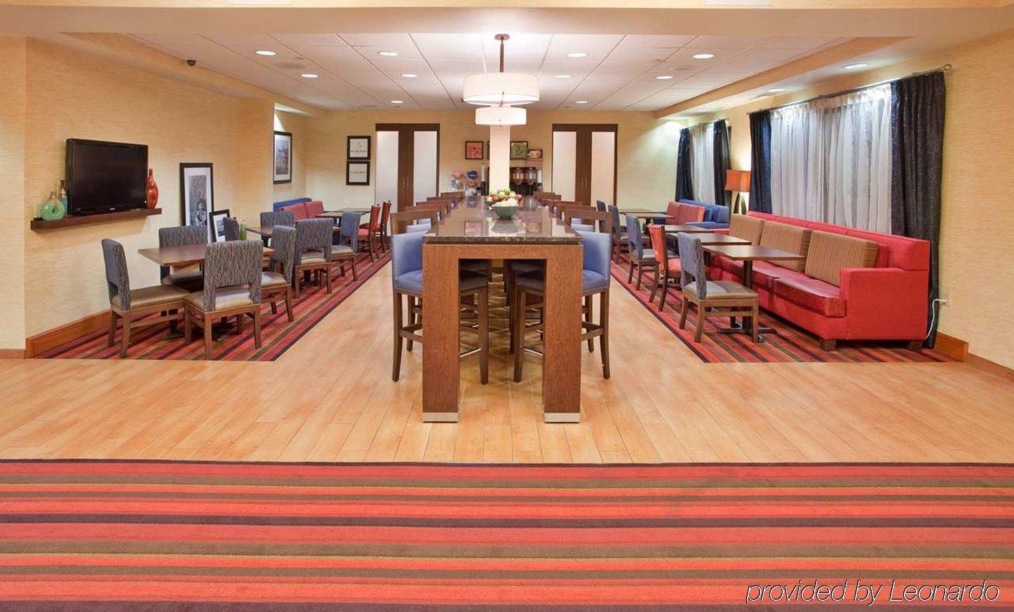 Hampton Inn Columbia Exterior photo